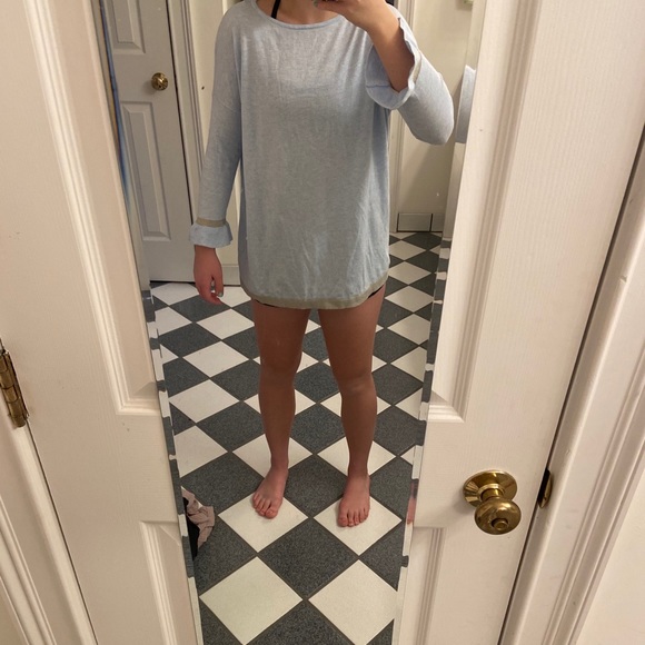 Lilly Pulitzer light blue sweater top - Picture 2 of 7